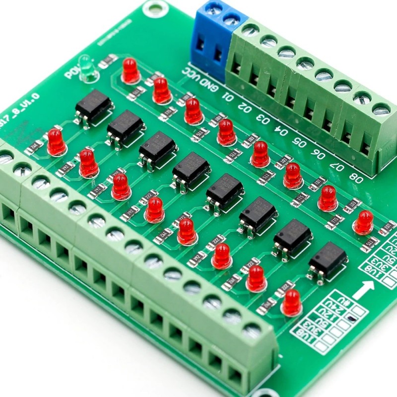 8 bits Convertisseur de tension Carte d'isolation optocoupleur 8 canaux 24 V vers 5 V Module isolé PLC 
