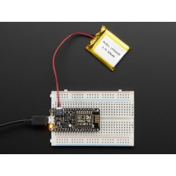 Adafruit Feather HUZZAH com ESP8266 WiFi