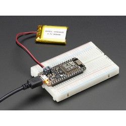 Adafruit Feather HUZZAH com ESP8266 WiFi